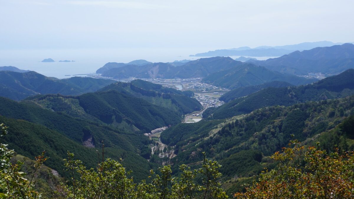 古来より紀州の玄関口の役割を担ったとされるツヅラト峠越えウォークに挑戦